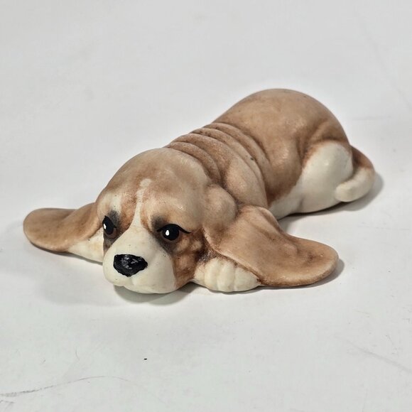Vintage Basset Hound Puppy Figurine Ceramic Dog Statue Sleeping Brown White 80s - Picture 1 of 10
